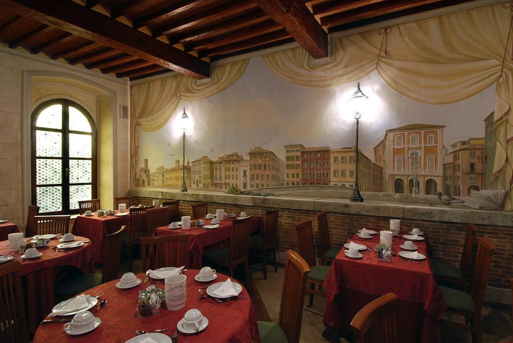 Hotel Bologna Pisa Restoran fotoğraf